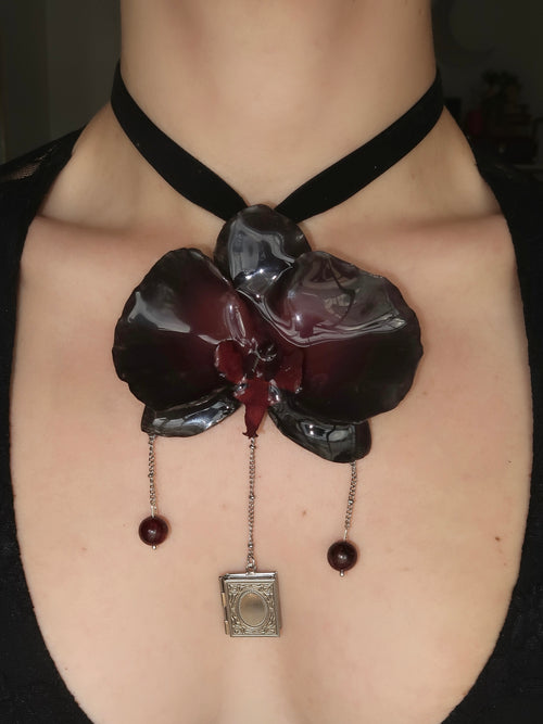 Dark Romance Orchid Choker